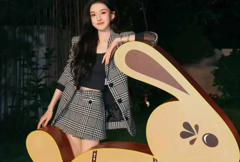 《长安的荔枝》闪耀微博电影之夜,暑期档备受期待