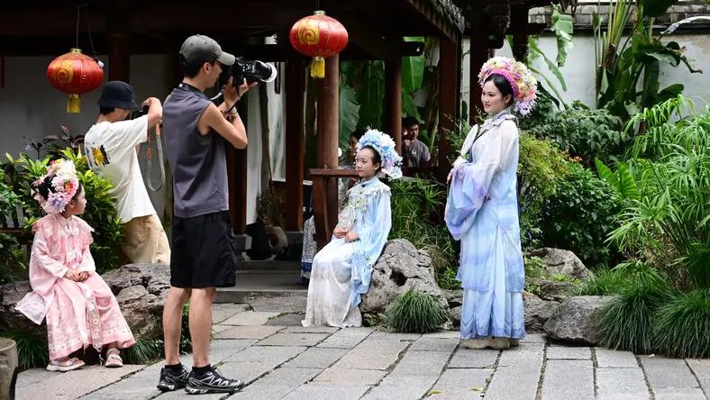 赵本山女儿球球：理性规划人生，直面健康挑战