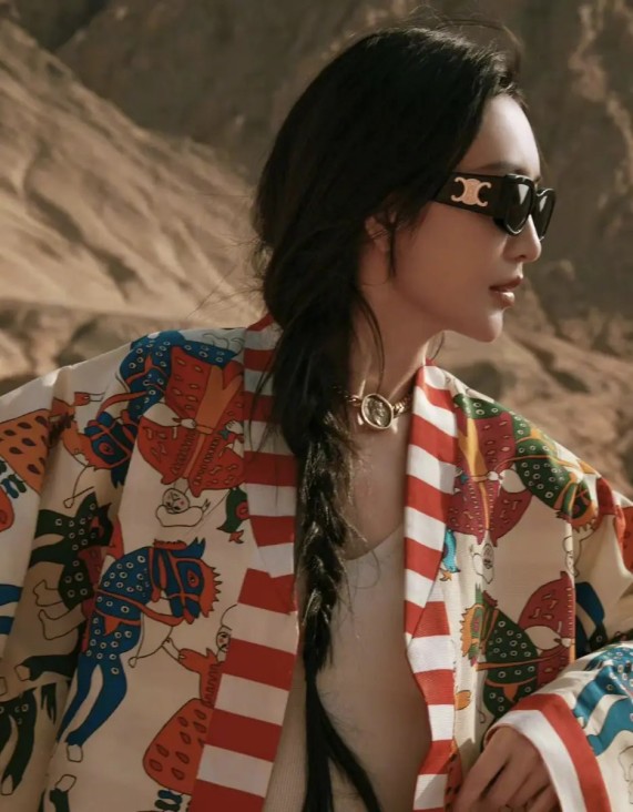 4 斤凤冠与算法狂欢：展品损毁事件中的 “人性责任” 对标签叙事的颠覆