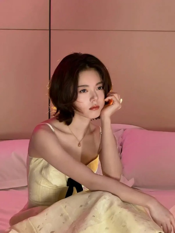 热点合集：词条解析、商业案例、春节出境游指南与微软小冰往事