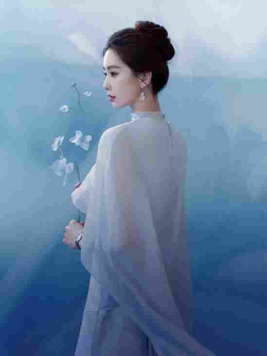 停止和大模型聊天：产品经理的AI工作流重构指南