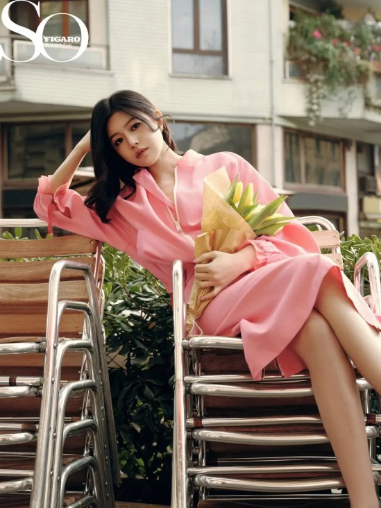 横滨流星、广濑铃主演新片《宛如星辰的你》发布海报，聚焦跨越15年的命运羁绊